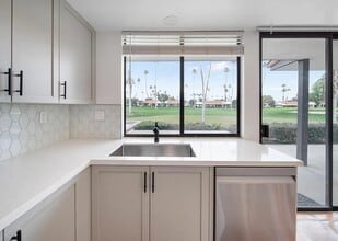 Building Photo - 20 San Sebastian Dr