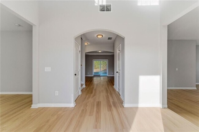 Foto del edificio - 77 Mary Hill Ln