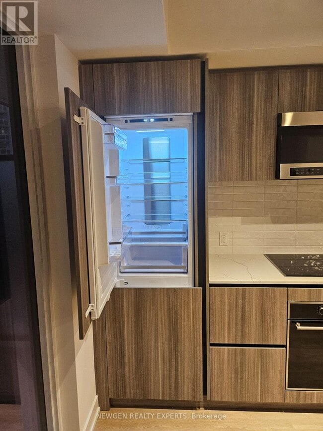 Building Photo - 127 Broadway Ave