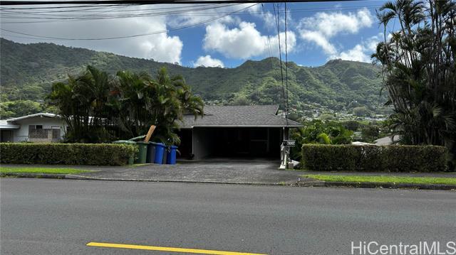 Building Photo - 3339 Manoa Rd