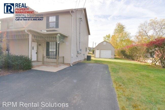 Building Photo - 2 br, 1.5 bath House - 107 Mead Ave.