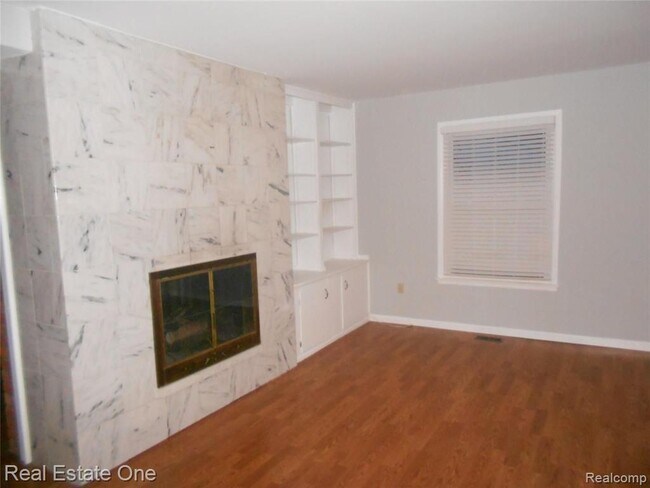 Foto del edificio - 3541 Tothill Dr