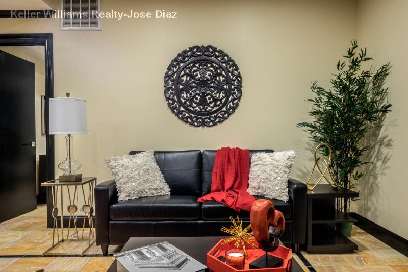 5 Euclid Ave Unit 2b, Providence, RI 02906 Apartment for Rent in