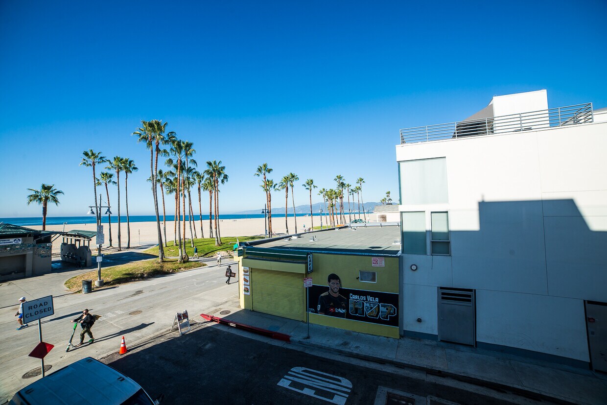 Foto principal - 8 Brooks Ave