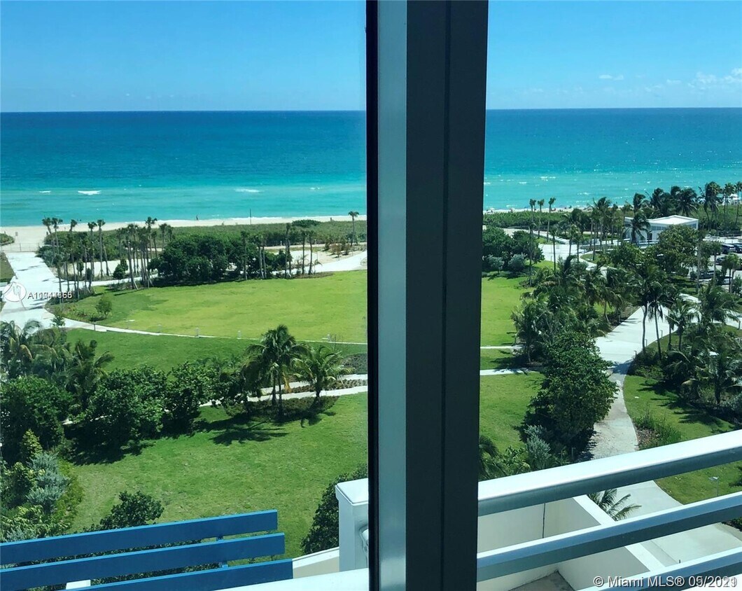 Primary Photo - 7600 Collins Ave