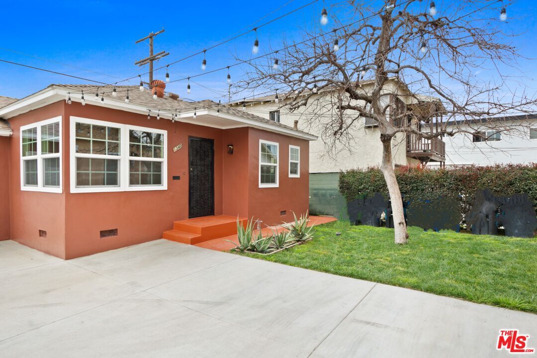 Primary Photo - 1340 W 36th St