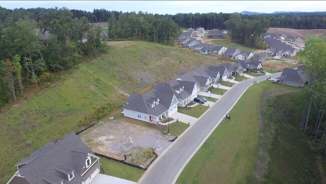 Foto del edificio - One level home with fenced backyard.