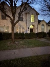 Building Photo - 1124 Miramar Ave