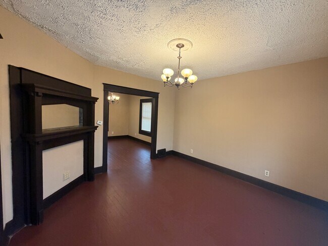 Foto del edificio - 1820 Clarendon Ave