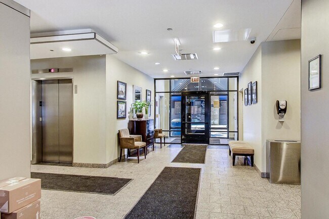 Foto del edificio - 600 S Dearborn St
