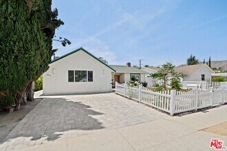 Building Photo - 6543 Franrivers Ave