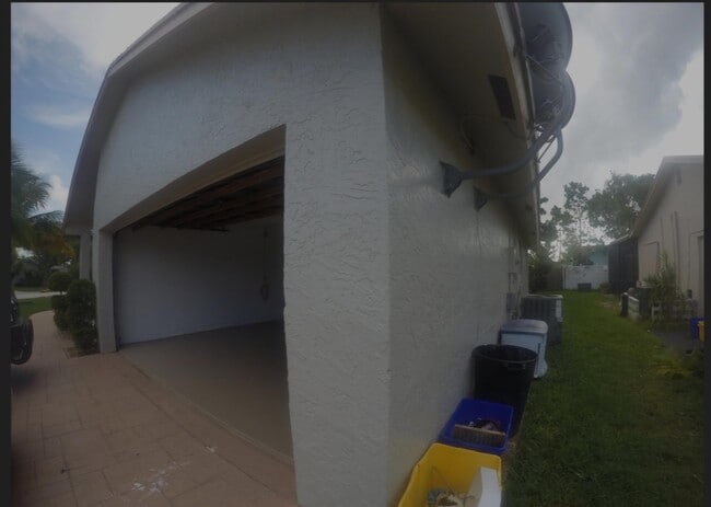 Building Photo - 22761 SW 64th Way