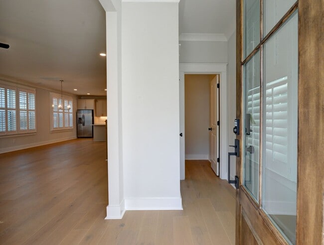 Building Photo - 4 Bedroom 3.5 Bath House in Twin Lakes - Johns Island