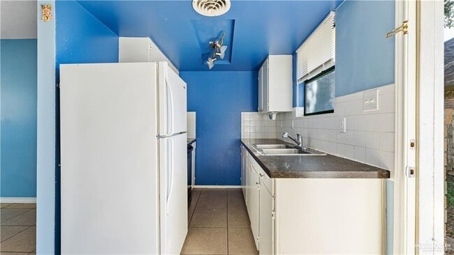 Foto del edificio - 8 E Champion St