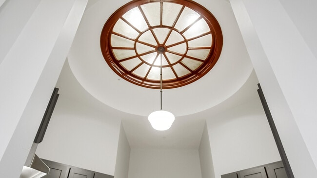 Building Photo - 341 Water St