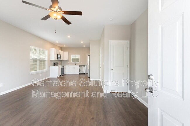 Foto del edificio - 138 Kathryn Ct