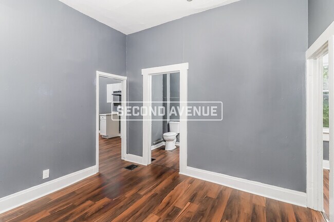 Foto del edificio - 527 Highland Pl