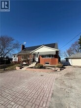 Building Photo - 805 Ridge Rd