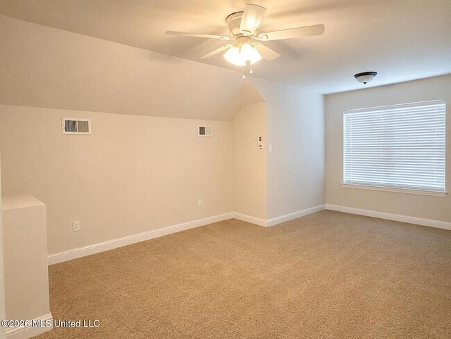 Foto del edificio - 17063 Palm Ridge Dr