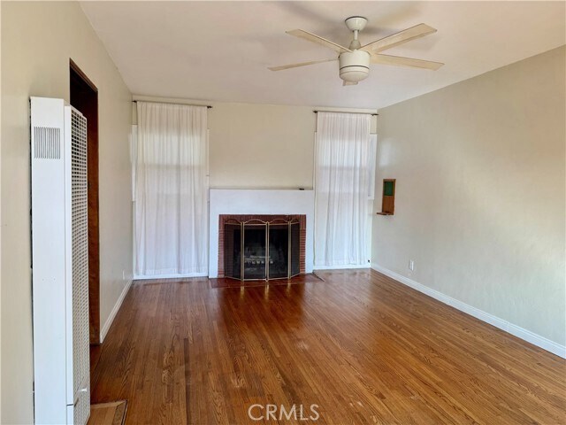 Foto del edificio - 1077 E 33rd St