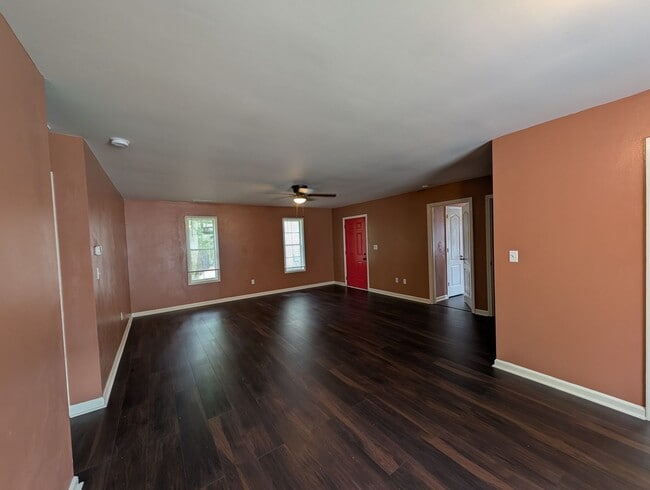 Building Photo - 4208 Chalet Cir NW