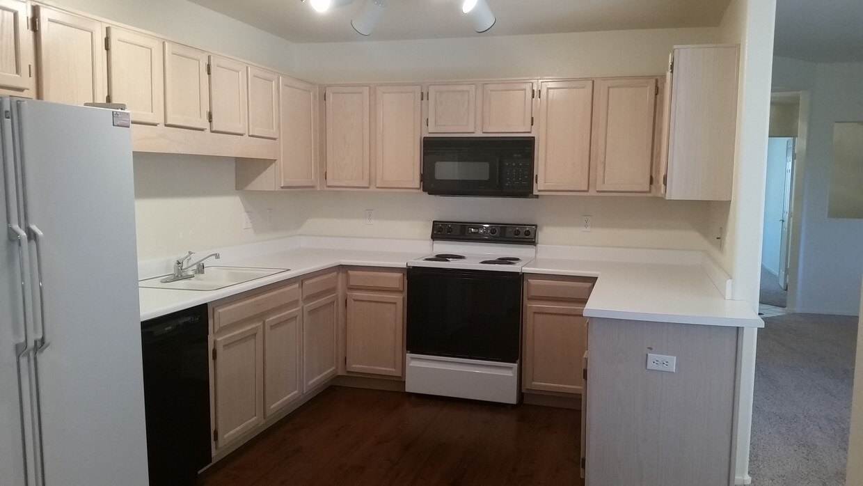 Kitchen - 15050 N Thompson Peak Pkwy