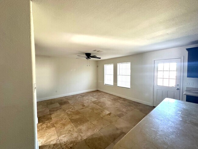 Building Photo - 11175 Carrizo Dr