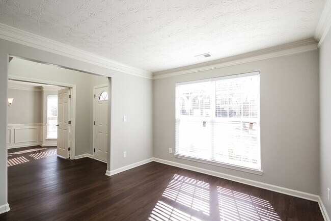 Building Photo - 772 Mesa Rd