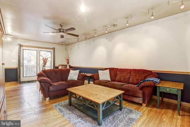 Building Photo - 119 Bosley Ave