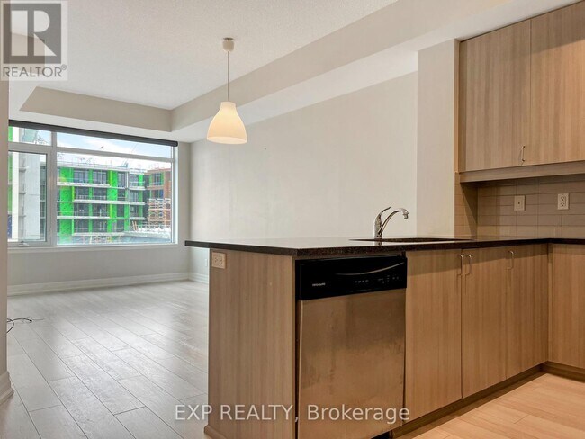 Building Photo - 8130-8130 Birchmount Rd