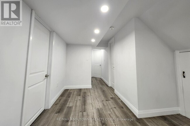 Building Photo - 12 Ramsey Crescent