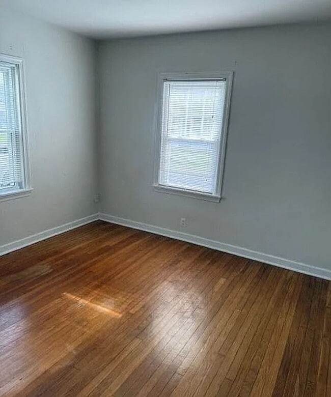 Building Photo - New Knoxville SWEET HOME