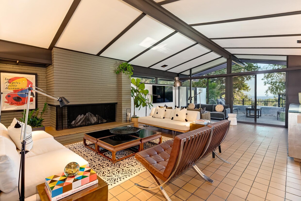 Foto principal - 1601 Rising Glen Rd
