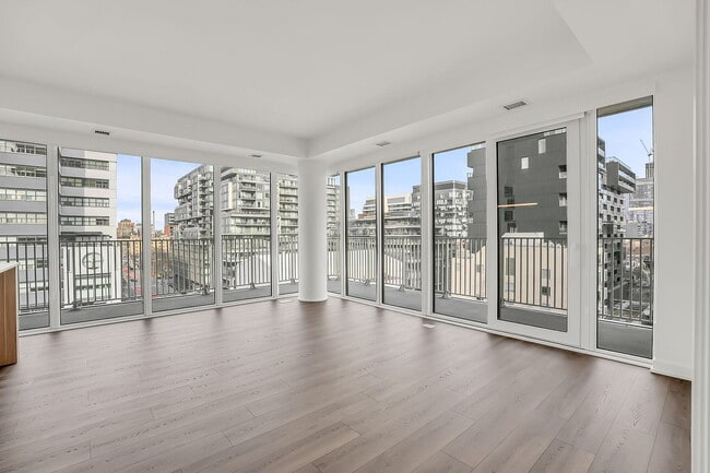 Photo du bâtiment - 88 Bathurst St