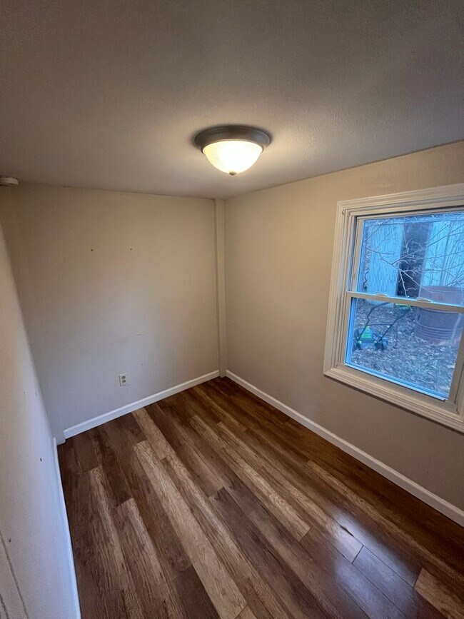 Foto del edificio - 3822 N Faber Ave