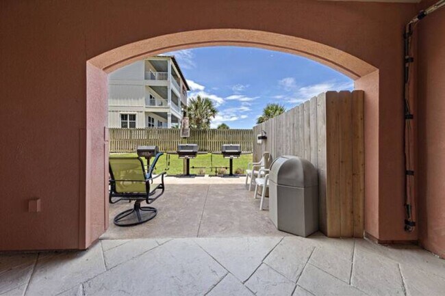 Building Photo - 23094 Perdido Beach Blvd