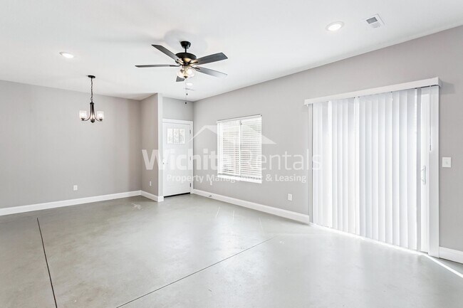 Foto del edificio - 1006-1006 W 55th St S