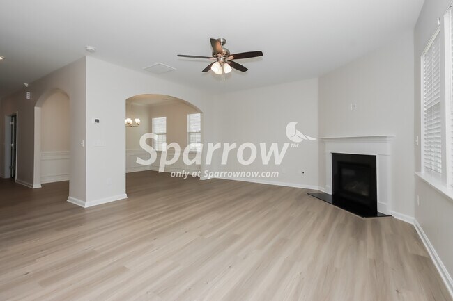 Building Photo - 120 Rooster Tail Lane