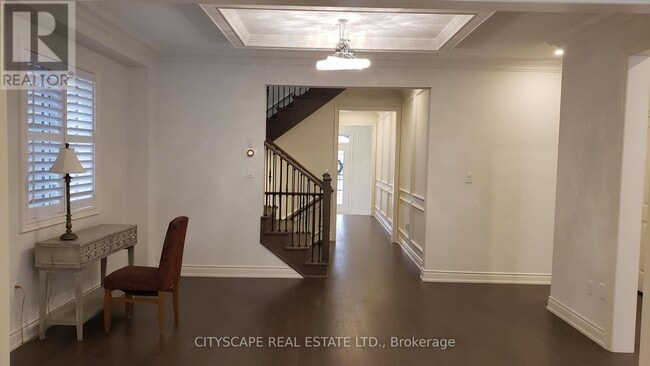 Building Photo - 114 Avanti Cres