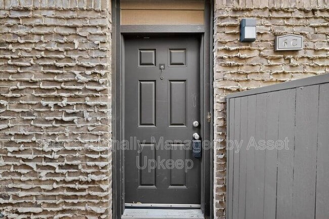 Photo - 4800 Northway Dr Apartment