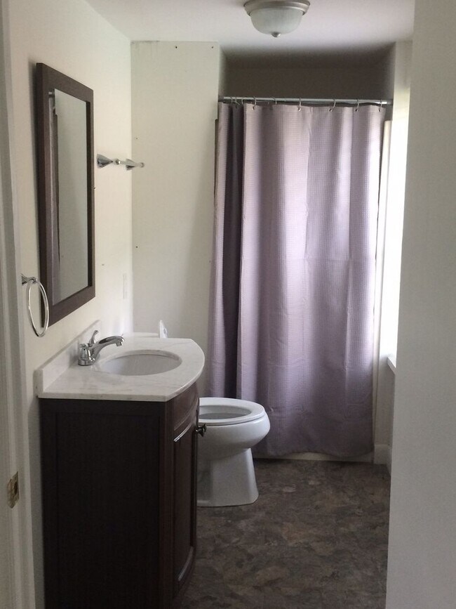 Foto del edificio - Perfect Little One Bedroom House - Walk to Downtown JC and ETSU!
