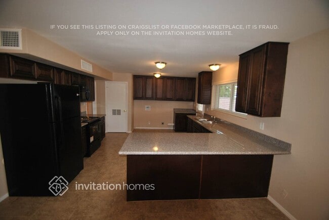 Building Photo - 3916 W Glenn Dr