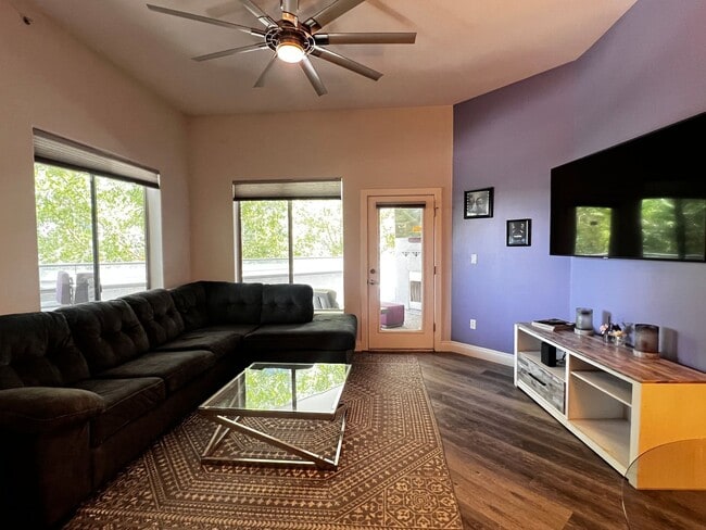 Foto del edificio - 2 Bed 2 Bath Furnished Condo Tempe Resort-...