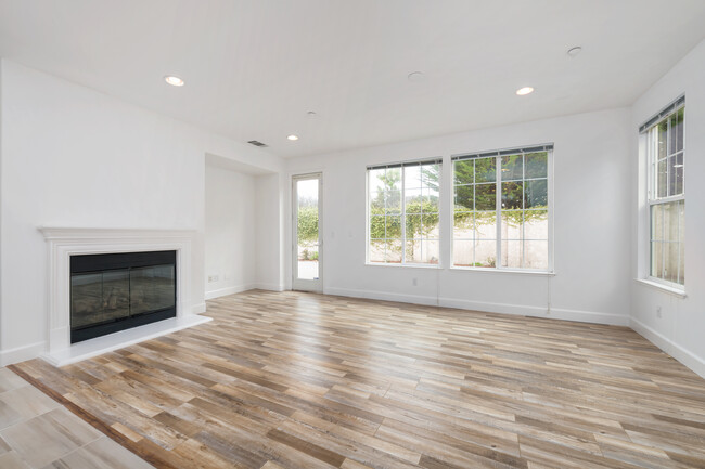 Building Photo - 3217 Aegean Way