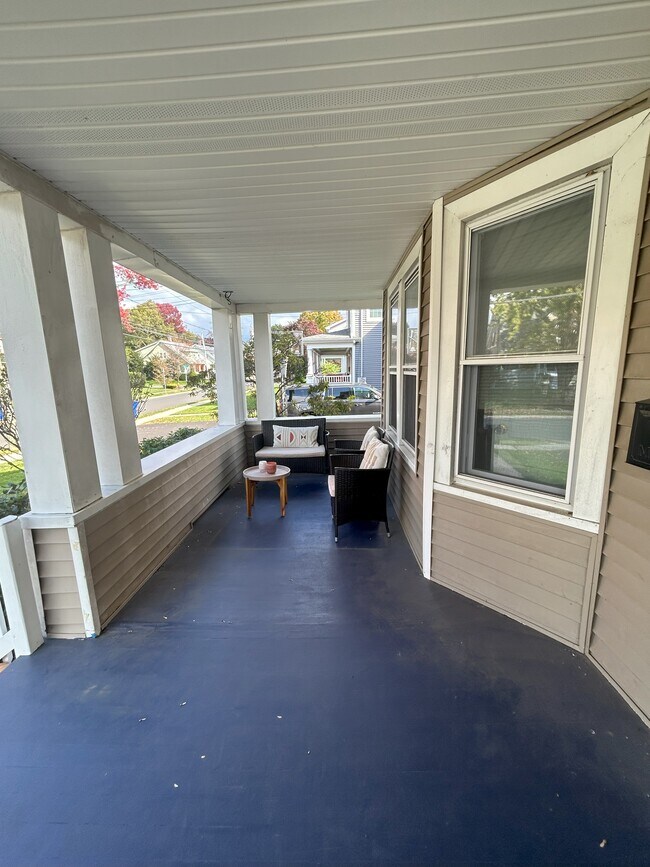 Foto del edificio - 37 Whitman Ave