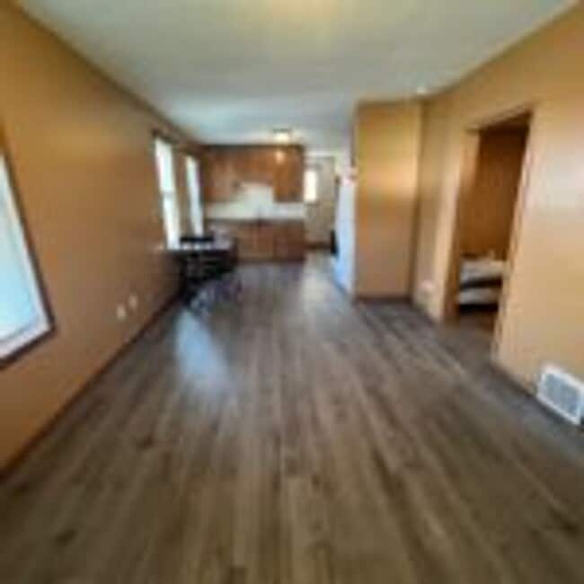 Foto del edificio - 425 N 27th Ave W