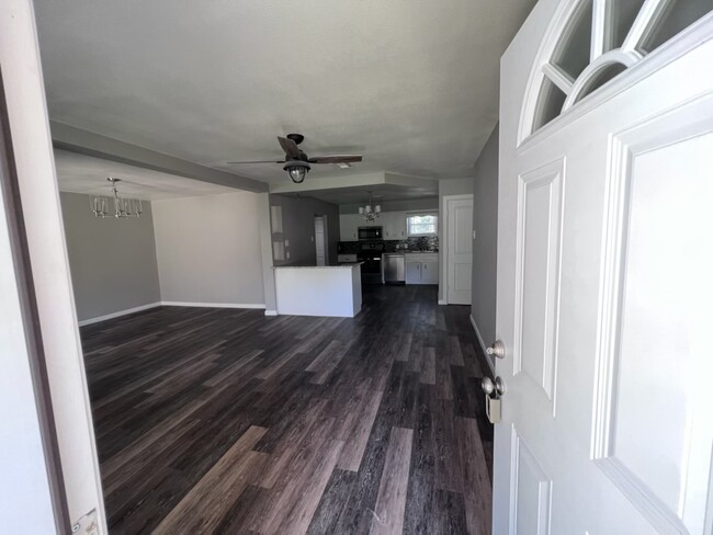 Entry into home - 828 Horseshoe Dr