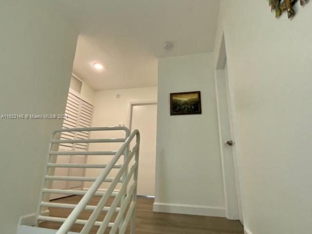 Building Photo - 567 NW 98th Ave