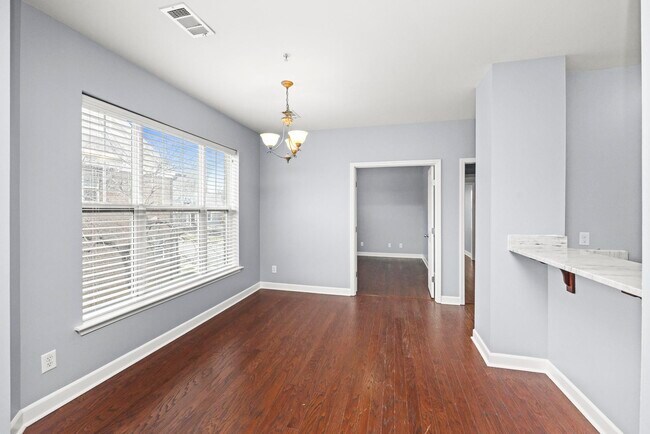 Foto del edificio - 2310 Elliott Ave