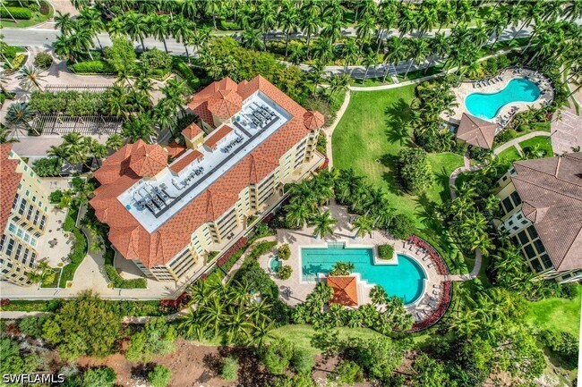 Foto del edificio - 2728 Tiburon Blvd E